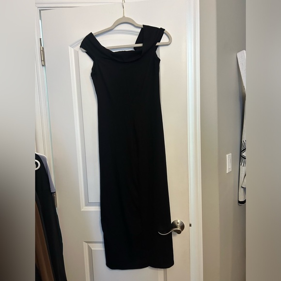 Reformation Fiorelle Off-The-Shoulder Midi-Dress - Picture 6 of 6